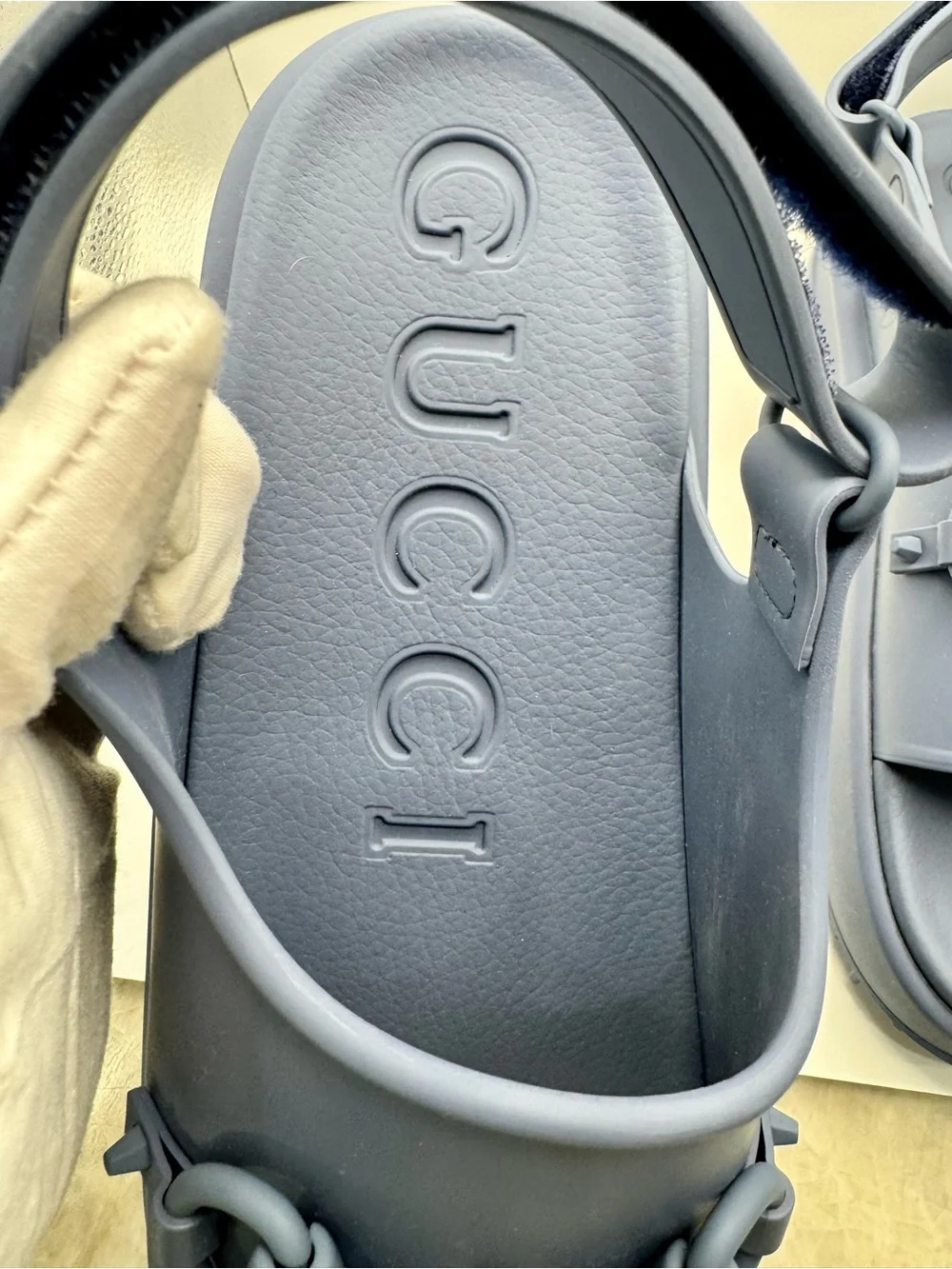 New Gucci Men’s Washed Indigo Blue Rubber Horsebit Sandals with Backstrap